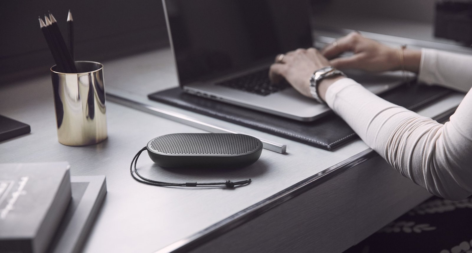 Beoplay P2 – Bang & Olufsen Support