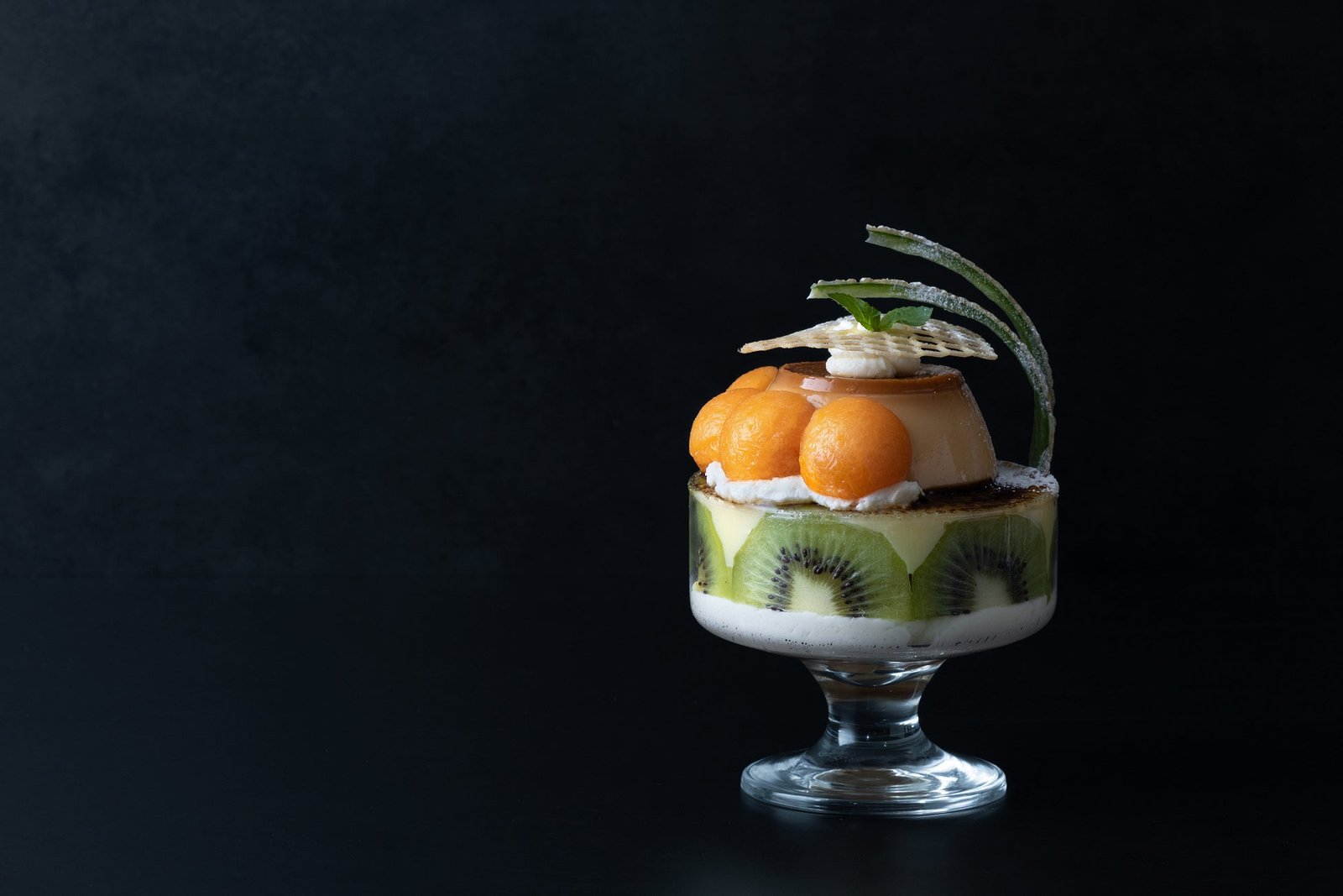 翠氷 メロン 高級メロンを冷凍して味わう新感覚の果実酒「翠氷 -CROWN