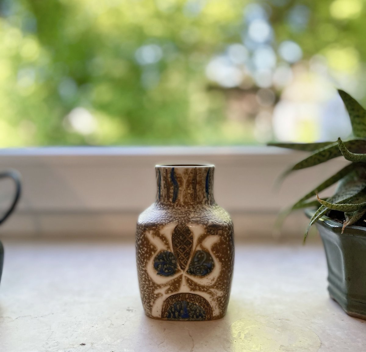 ☆花瓶、ロイヤルコペンハーゲンBACAシリーズ、魚模様、茶系、中古品。