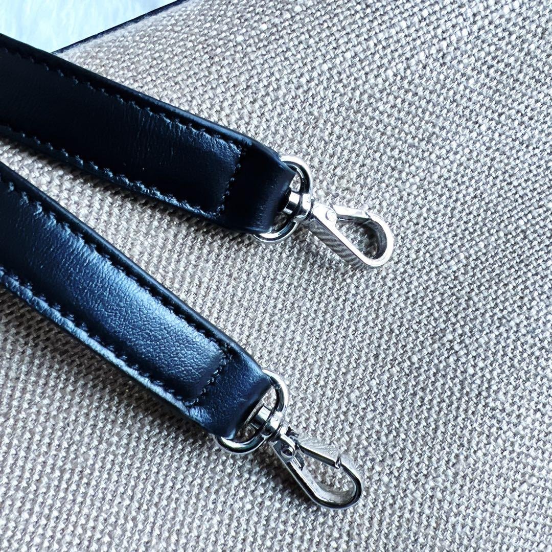 極美品　foxyフォクシー　キャンバス　レザー　本革　ショルダー　バッグ