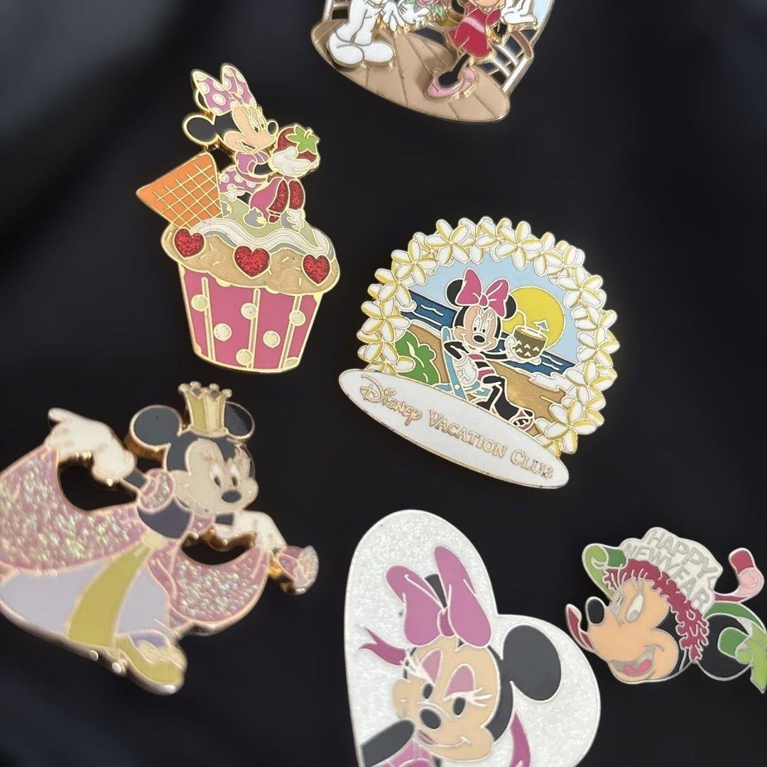 M*♪様 LE100等　ディズニーピンバッジ コレクション 約50個以上　数量限