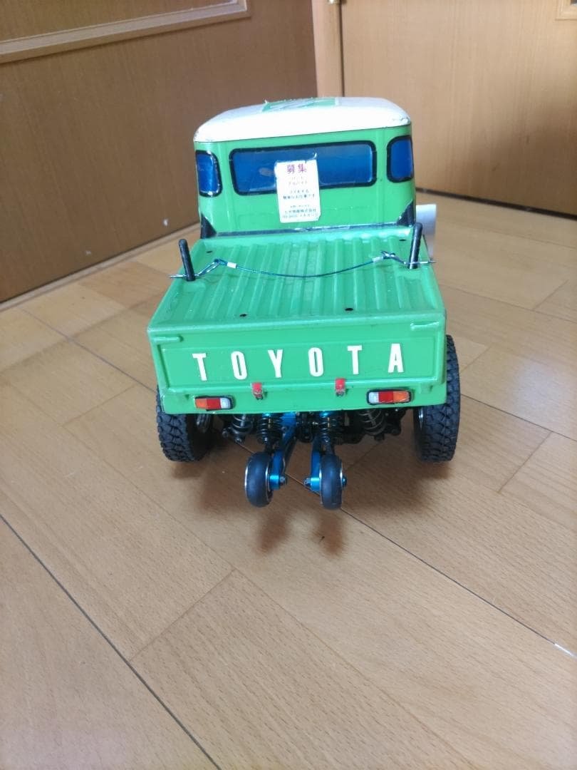 タミヤGF-01　TOYOTA 緑色トラック 除雪用ブレード付き