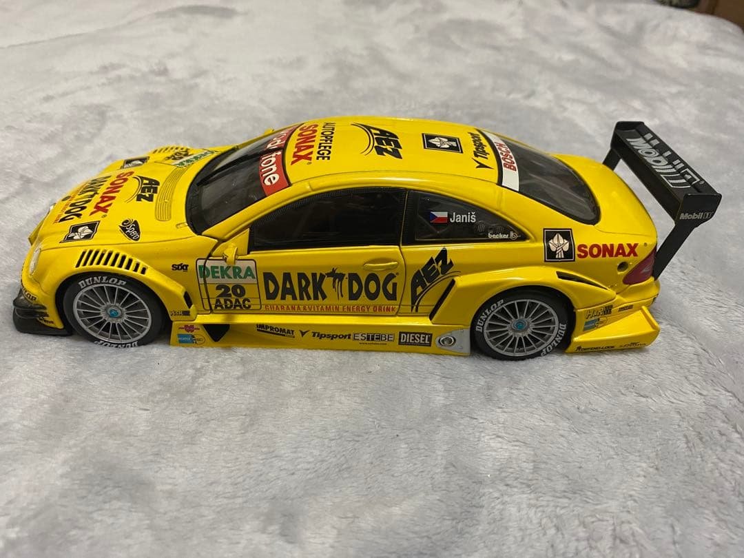 ミニカー Maisto Mercedes-Benz CLK-DTM 2004 1/18